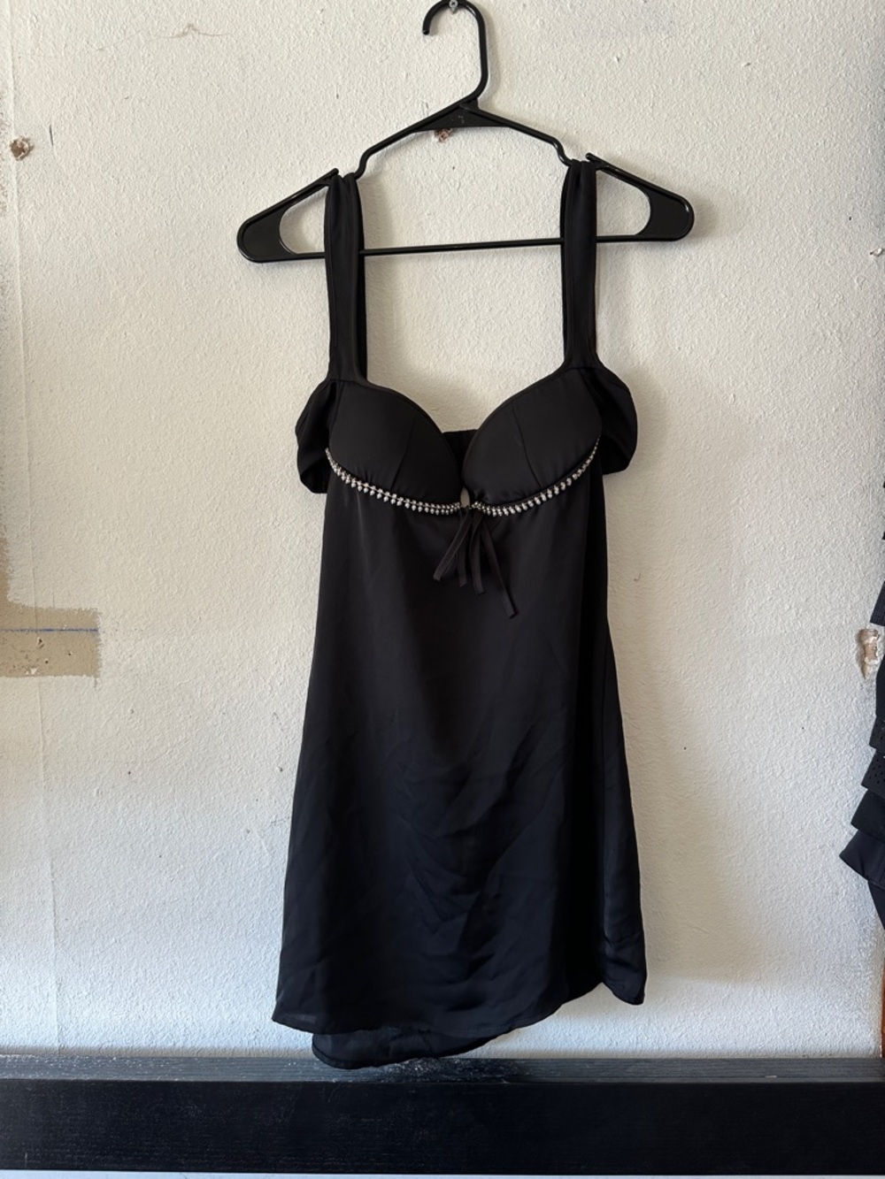 Elegant Black Mini Dress with Rhinestone Detail